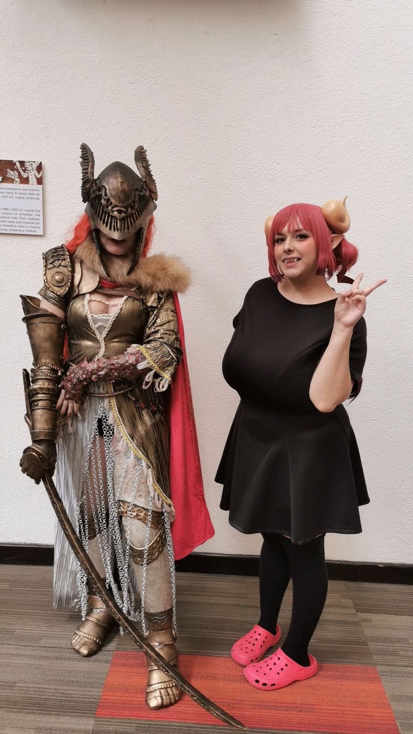 Busty R@venNyuug@o Cosplay IV #gZmLpXKc