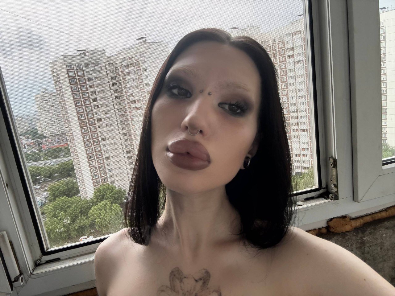 Goth Bimbo Cockpillows #7YoEUBp2