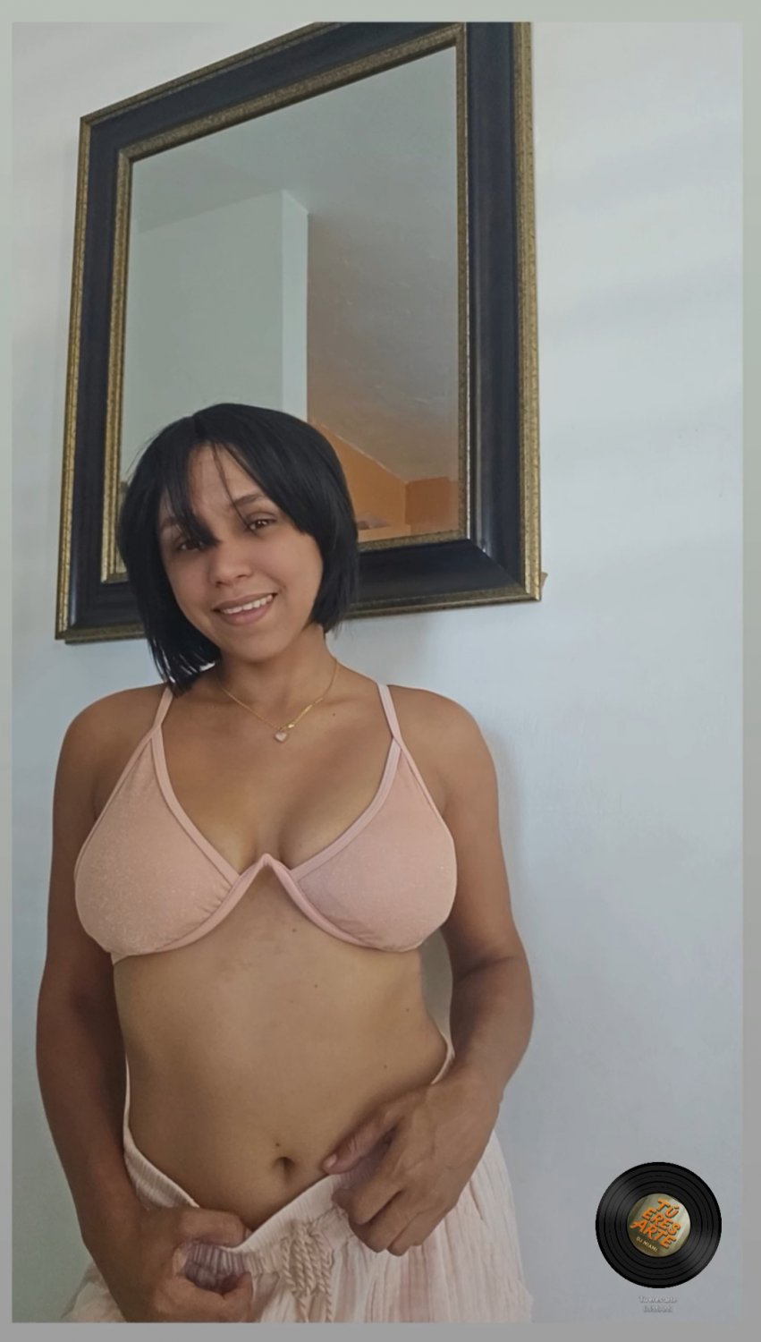 Random chicks #GYoiX7AO